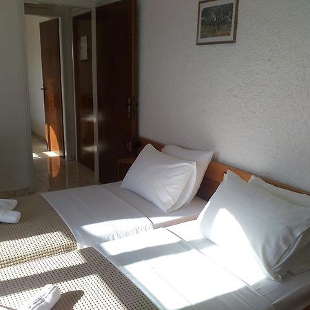 Lefka Hotel Колимвари Екстериор снимка